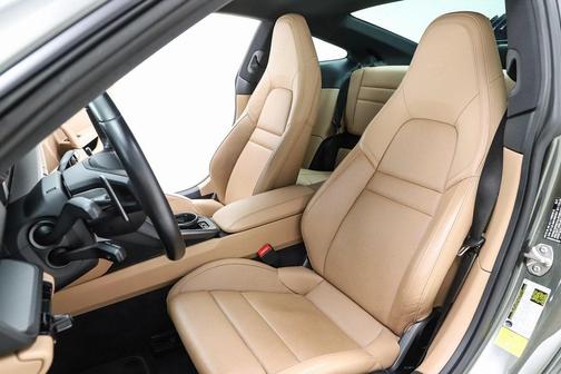 2021 Porsche 911 Carrera