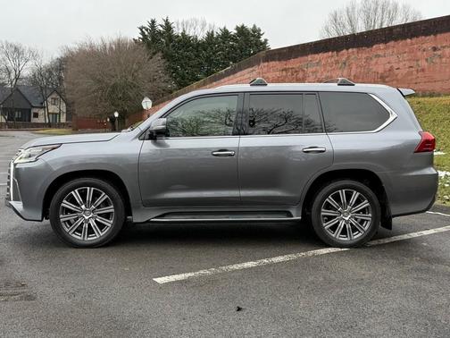 2017 Lexus LX 570 Base