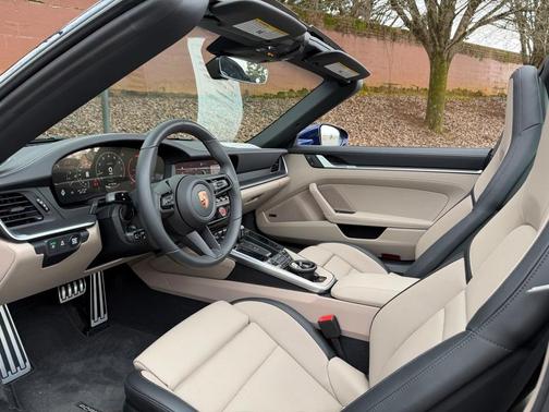 2026 Porsche 911 Targa 4 GTS