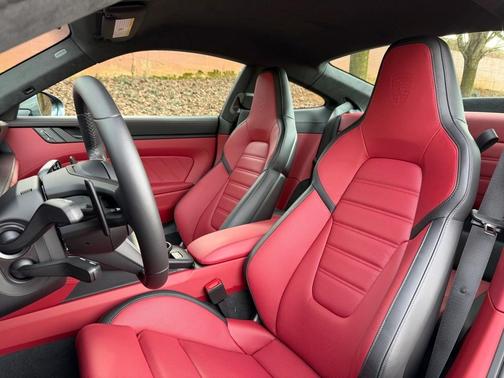 2026 Porsche 911 Carrera GTS