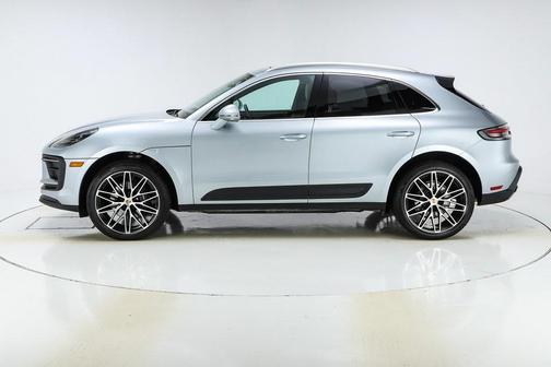 2025 Porsche Macan T