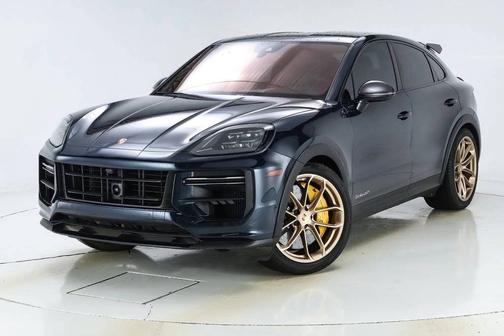 Algarve Blue Metallic 2024 Porsche Cayenne