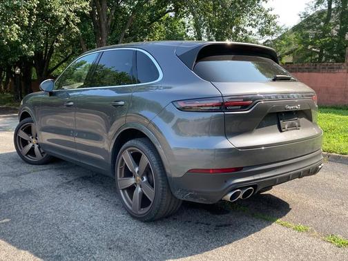 2022 Porsche Cayenne S