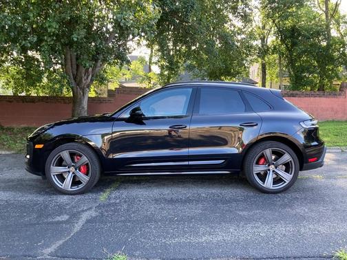 2025 Porsche Macan S