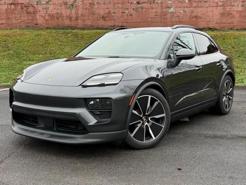 2025 Porsche Macan 4