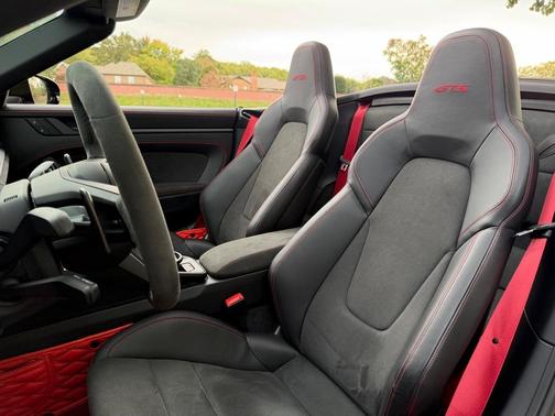 2023 Porsche 911 Carrera GTS
