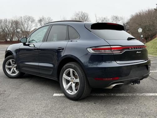 2020 Porsche Macan Base