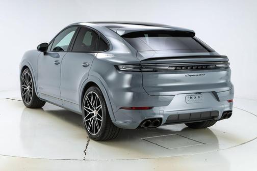 2026 Porsche Cayenne GTS
