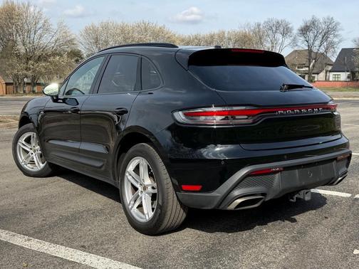 2023 Porsche Macan 