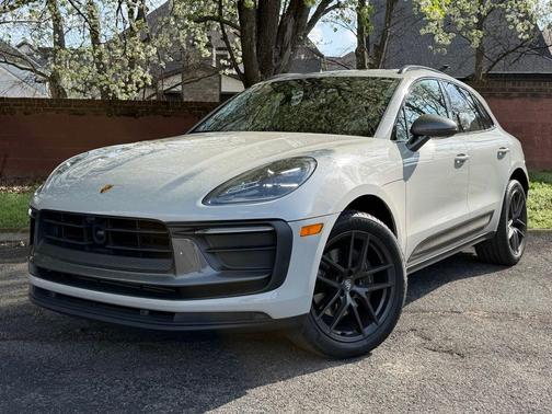 2023 Porsche Macan T