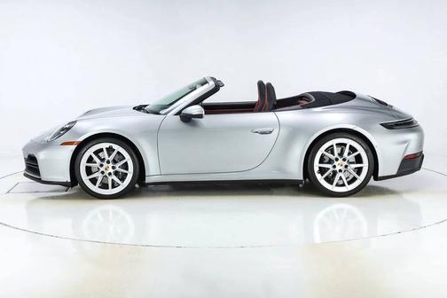 GT Silver Metallic 2025 Porsche 911