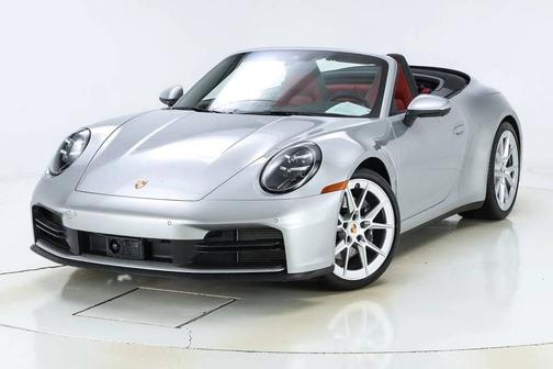 GT Silver Metallic 2025 Porsche 911