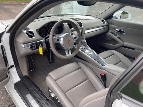 2015 Porsche Cayman Base