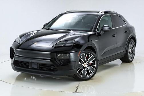 2025 Porsche Macan 4S