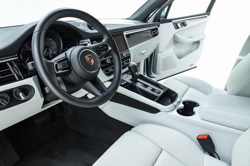 2024 Porsche Macan S