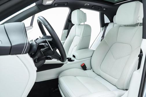 2024 Porsche Macan S