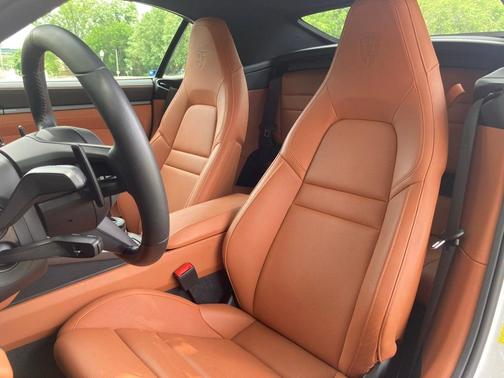 2025 Porsche 911 Carrera