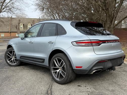 2025 Porsche Macan T