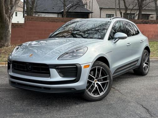 2025 Porsche Macan T