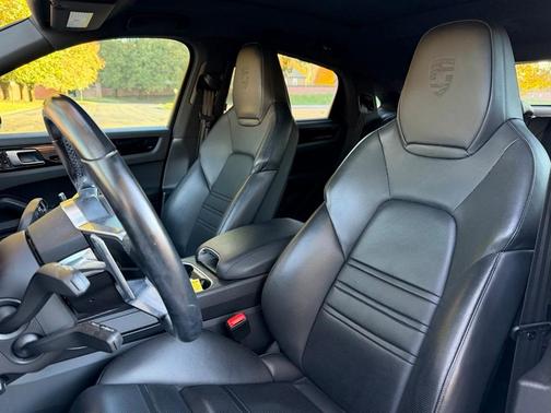 2021 Porsche Cayenne S Coupe AWD