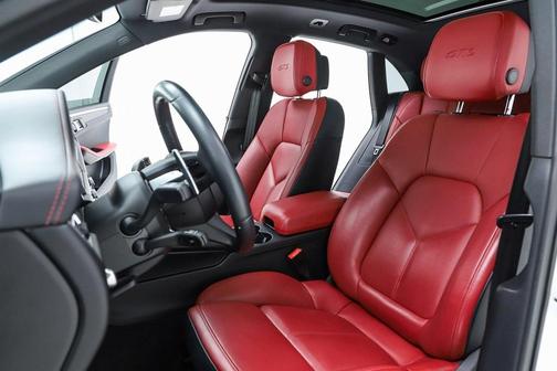 2023 Porsche Macan GTS