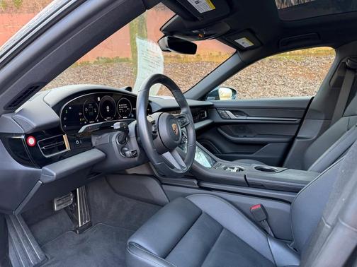 2025 Porsche Taycan Base