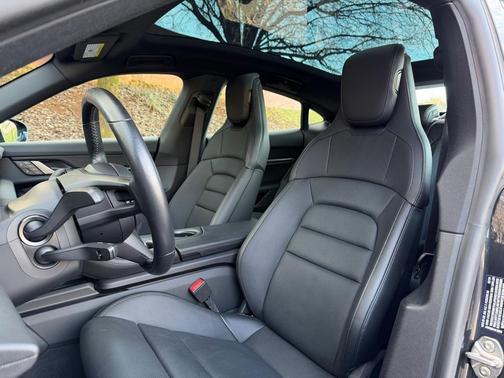 2025 Porsche Taycan Base