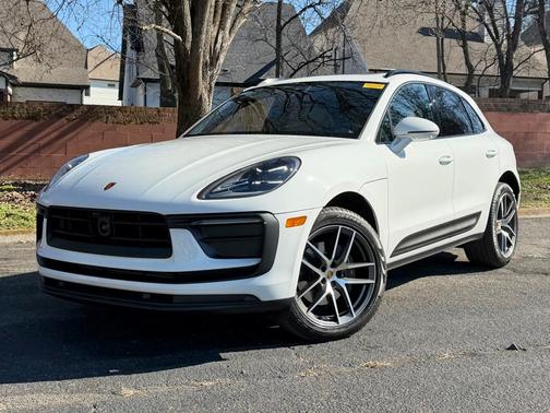 2023 Porsche Macan T