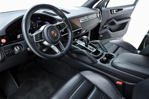2023 Porsche Cayenne Platinum Edition
