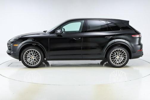 2023 Porsche Cayenne Platinum Edition