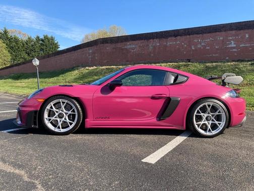 2024 Porsche 718 Cayman GT4 RS