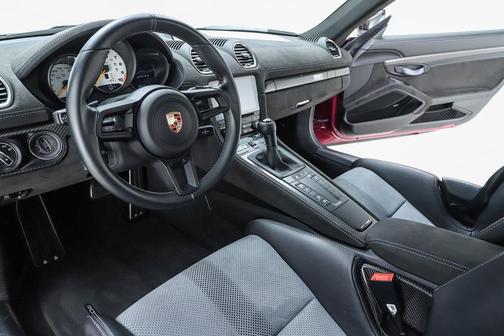 2024 Porsche 718 Cayman GT4 RS