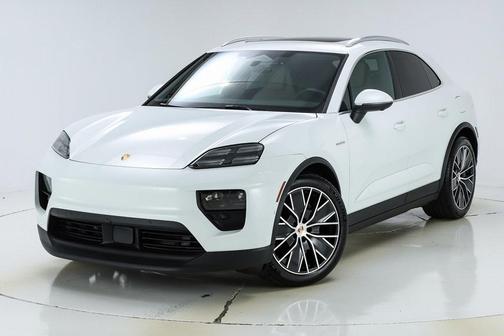 2025 Porsche Macan 4