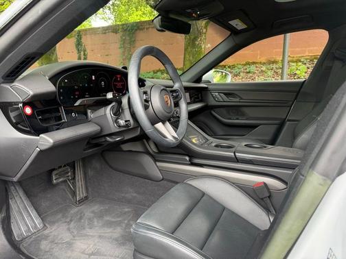 Ice Grey Metallic 2023 Porsche Taycan 4S