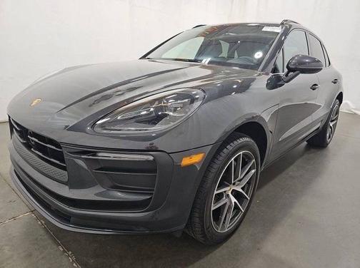 Volcano Grey Metallic 2026 Porsche Macan