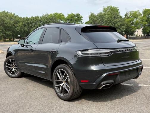 Volcano Grey Metallic 2026 Porsche Macan