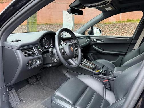 2024 Porsche Macan GTS