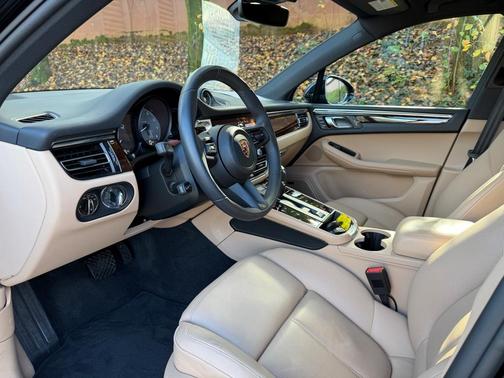 2025 Porsche Macan S