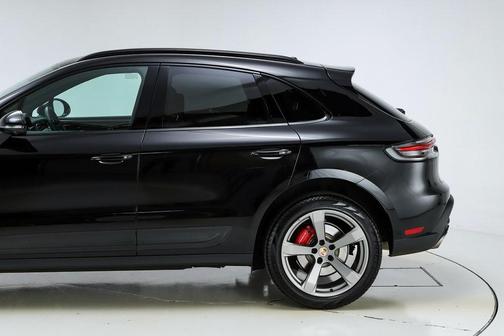 2025 Porsche Macan S