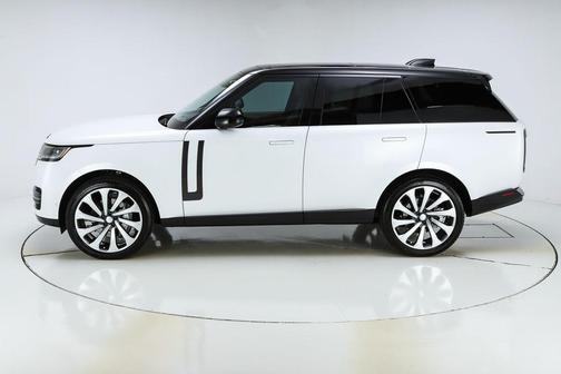 Ostuni Pearl White 2025 Land Rover Range Rover P400 SE