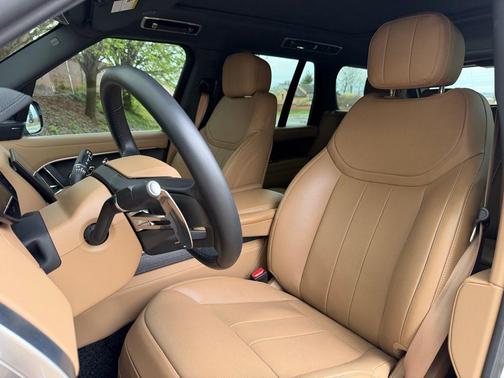 2025 Land Rover Range Rover P400 SE