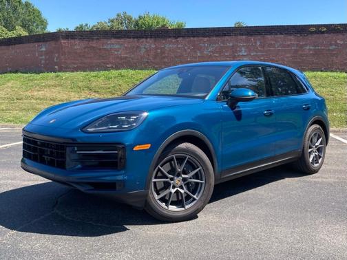 2024 Porsche Cayenne Base