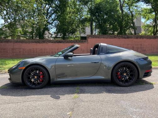 2024 Porsche 911 Targa 4S