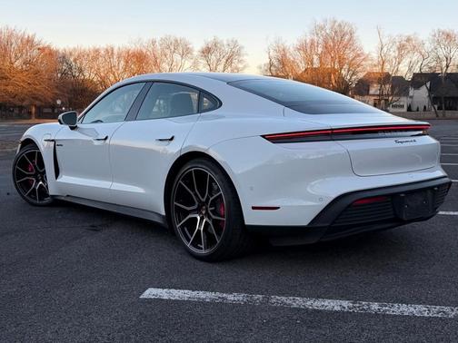 2025 Porsche Taycan 4S