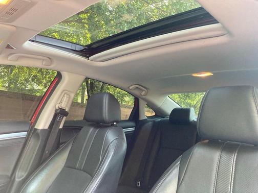 2016 Honda Civic Touring