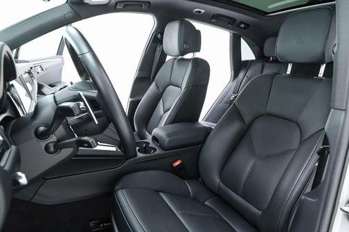 Chalk 2025 Porsche Macan S