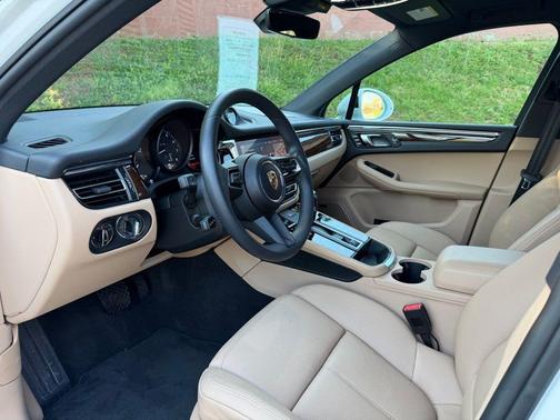 White 2025 Porsche Macan