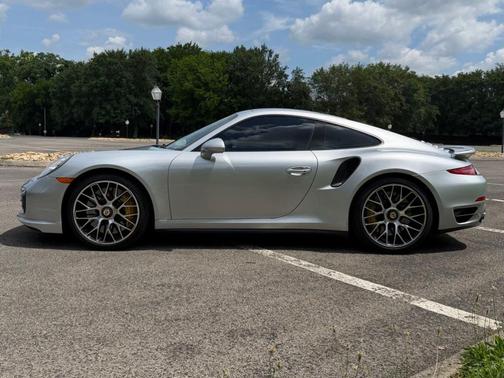 Rhodium Silver Metallic 2014 Porsche 911
