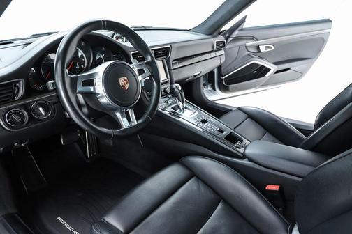 Rhodium Silver Metallic 2014 Porsche 911