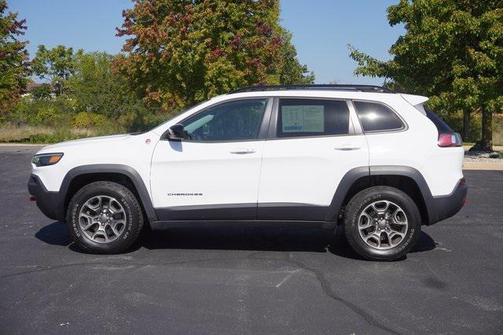 2022 Jeep Cherokee Trailhawk